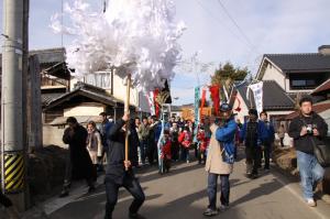 上原鳥追い祭り.jpg