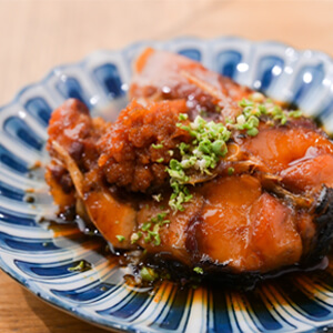 鯉の煮付けに実山椒